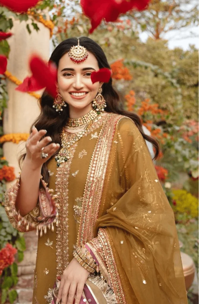 Sana Javed Biography Wiki